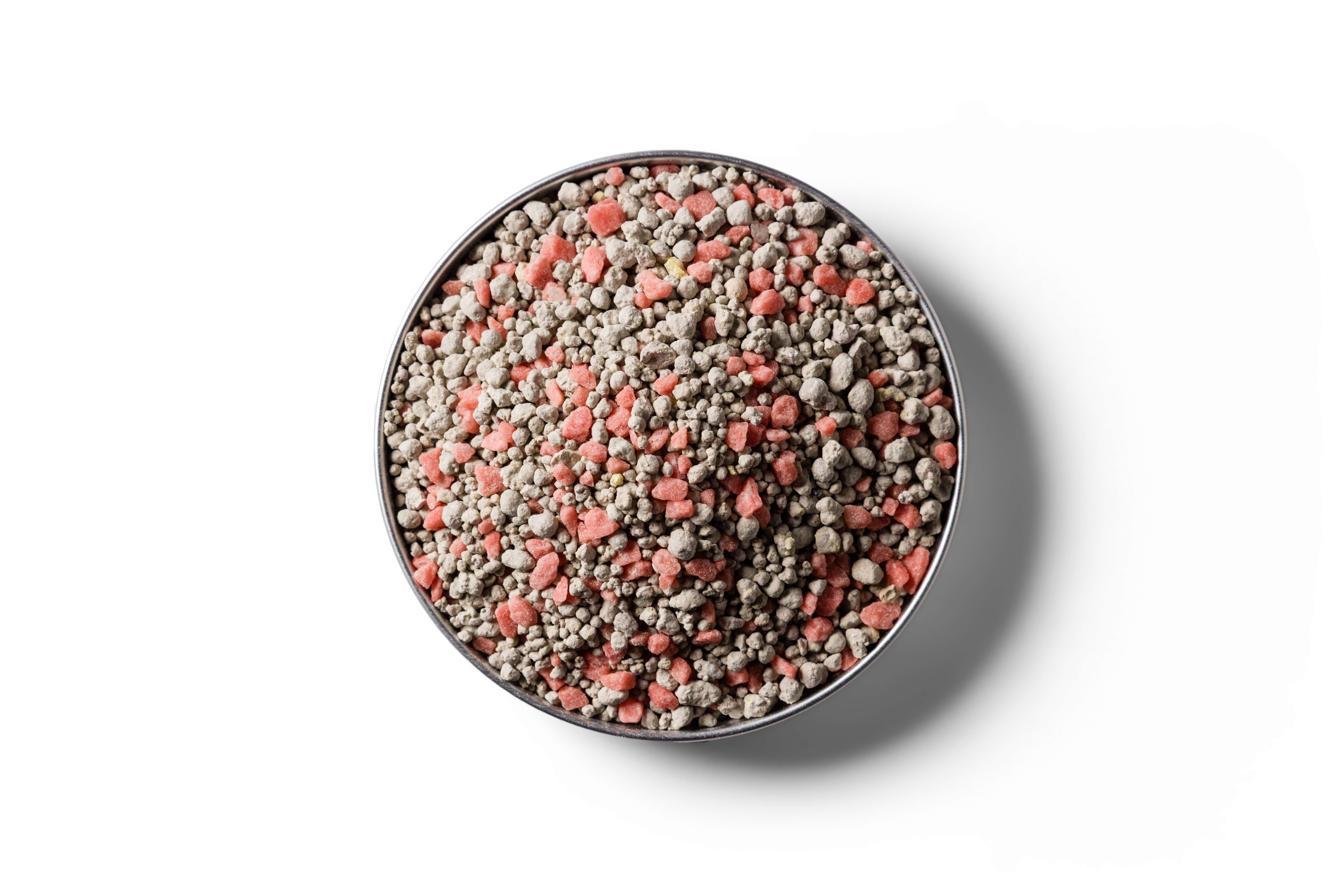 30% Potash Sulphur Super fertiliser granules in a round dish